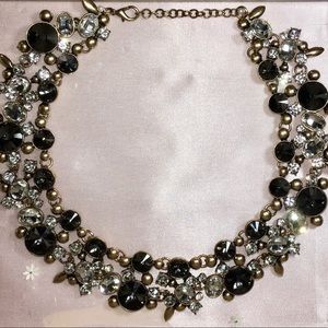 Jeweled wreath necklace